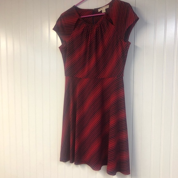 Michael Kors Short Sleeve Cinched Waist Flare Dressed Medium Red Dot Print - Picture 2 of 4